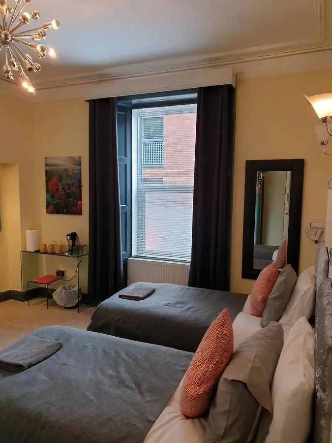 Lower Gilmore Place Edimburgo 0*,  Reino Unido